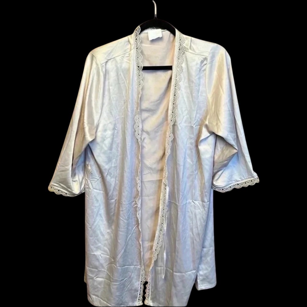 Le Rose Stories Champagne Satin Lace Trim Robe M/L Womens Loungewear Chic Bridal